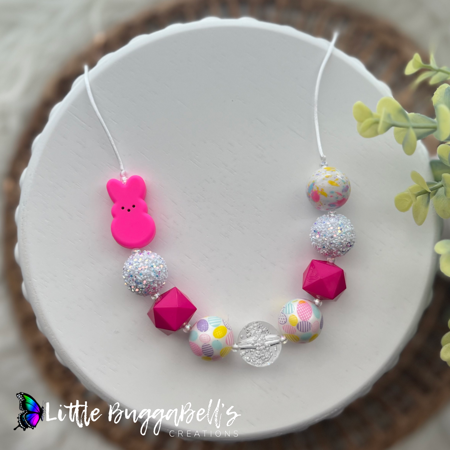 Peepin Pretty Necklace