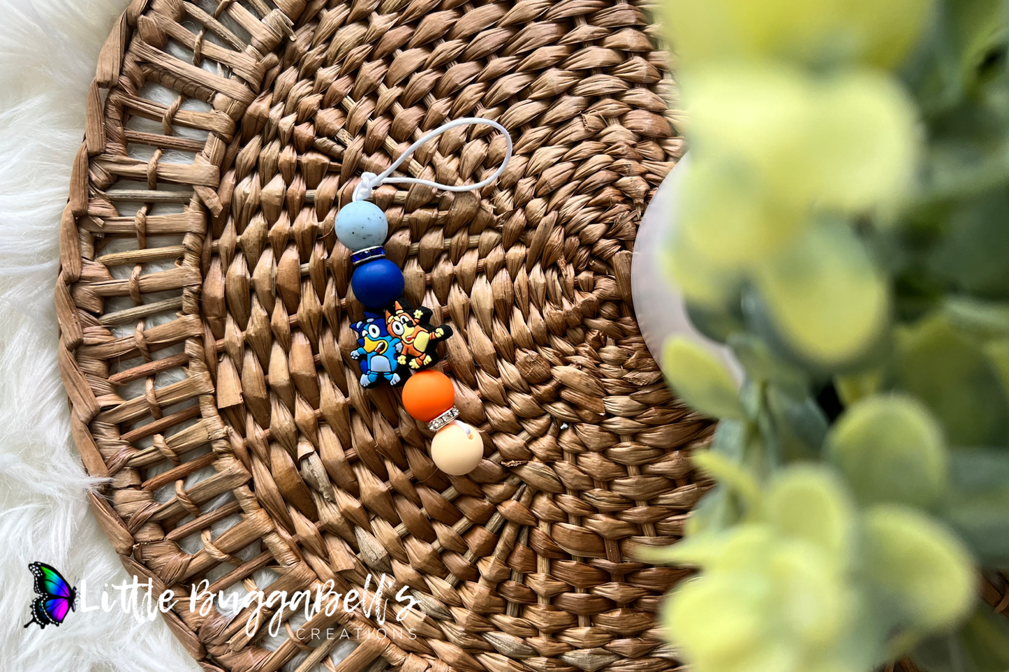 Blue and Orange Dog Zipper Pull